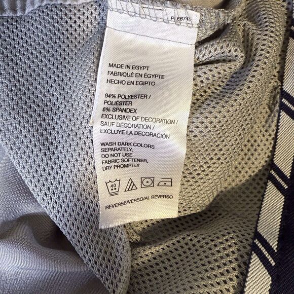 IZOD Golf Swing Flex Gray Chino Shorts Mens Size 40‎ Breathable Lightweight - Picture 10 of 13